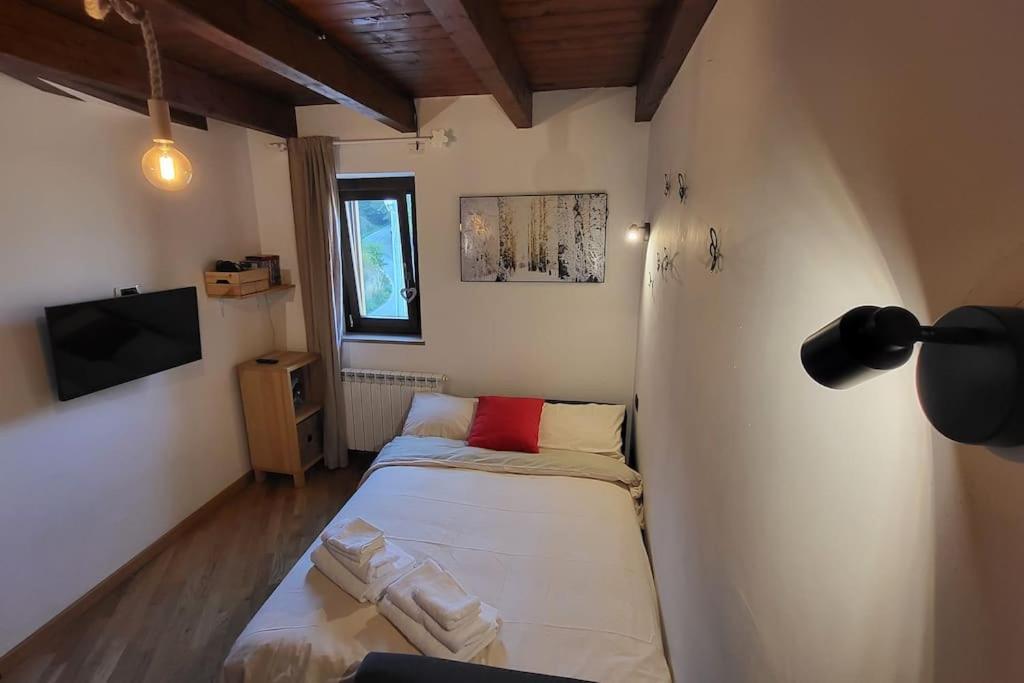 Attico E Super Attico Panoramico Lejlighed Rocca di Cambio Eksteriør billede