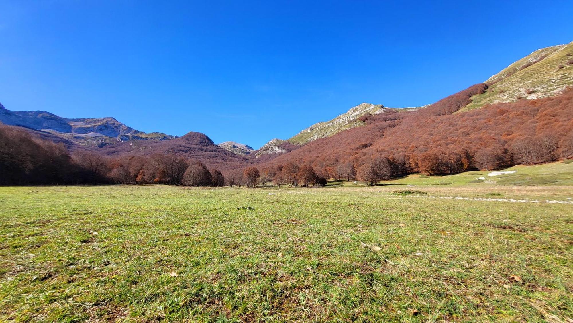 Attico E Super Attico Panoramico Lejlighed Rocca di Cambio Eksteriør billede